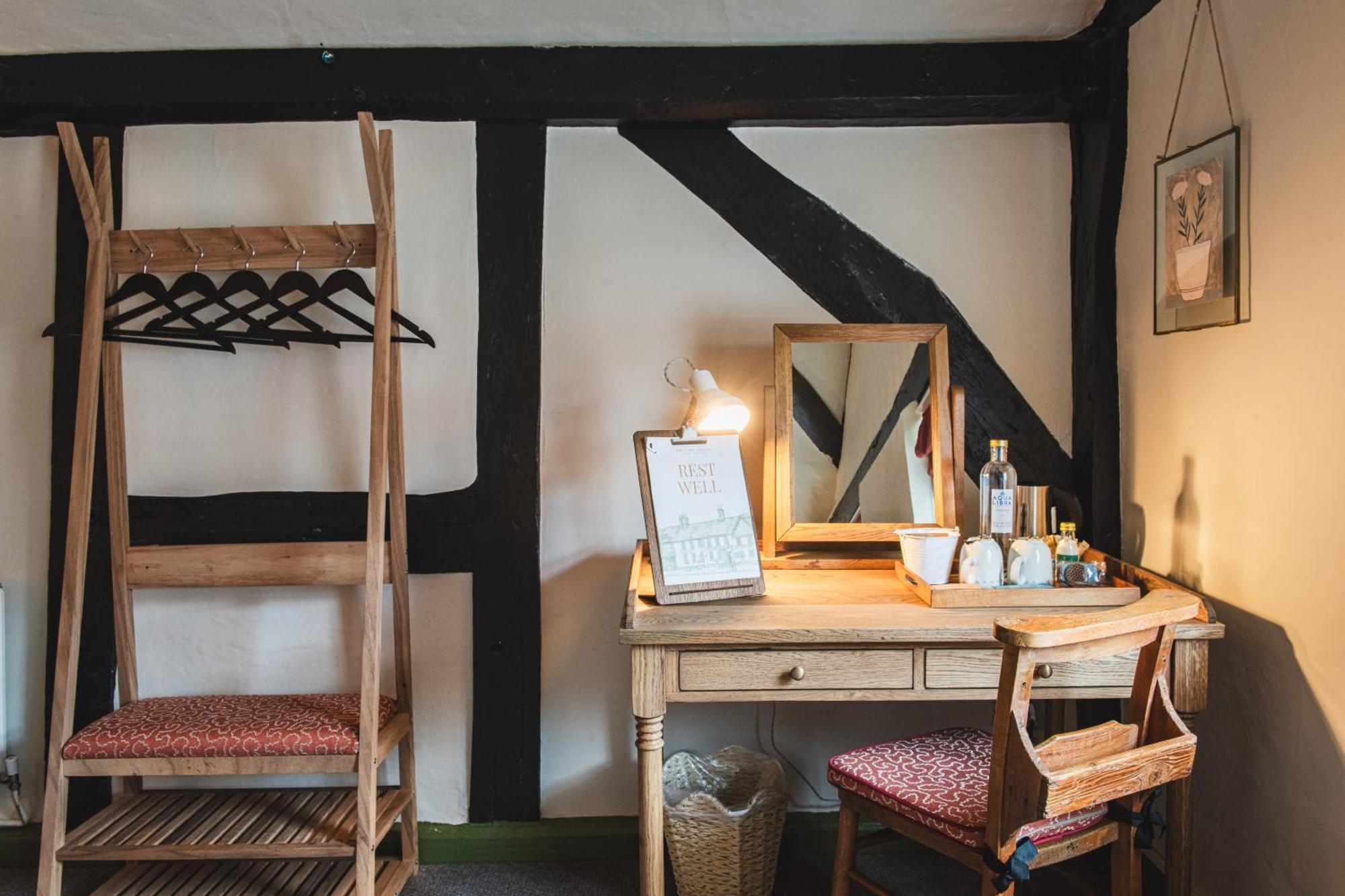 Bel And The Dragon-odiham Hotel