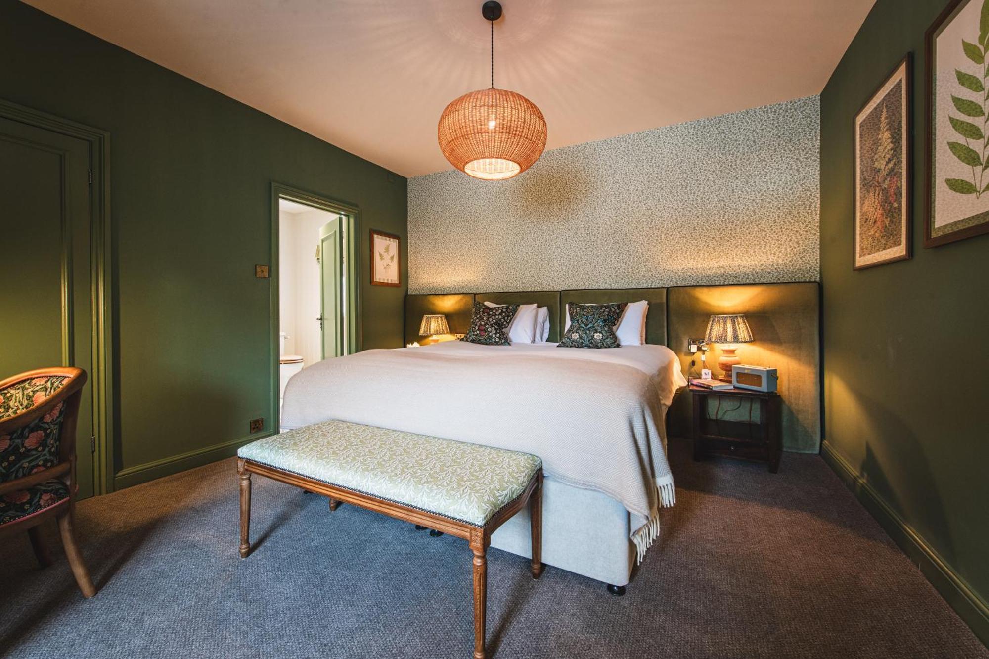 Bel And The Dragon-odiham Hotel